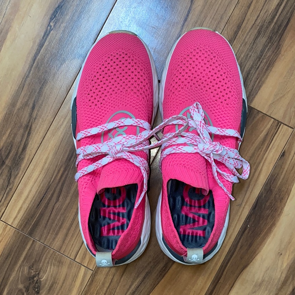Pink GFore golf shoes